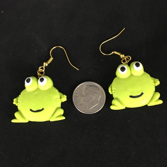 Handmade Polymer Clay Frog Earrings - Picture 3 of 7